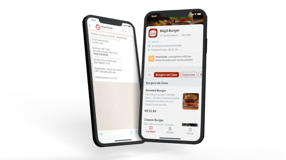 Celular com uma mensagem do WhatsApp aberta e outro celular com um cardápio digital de hamburgueria